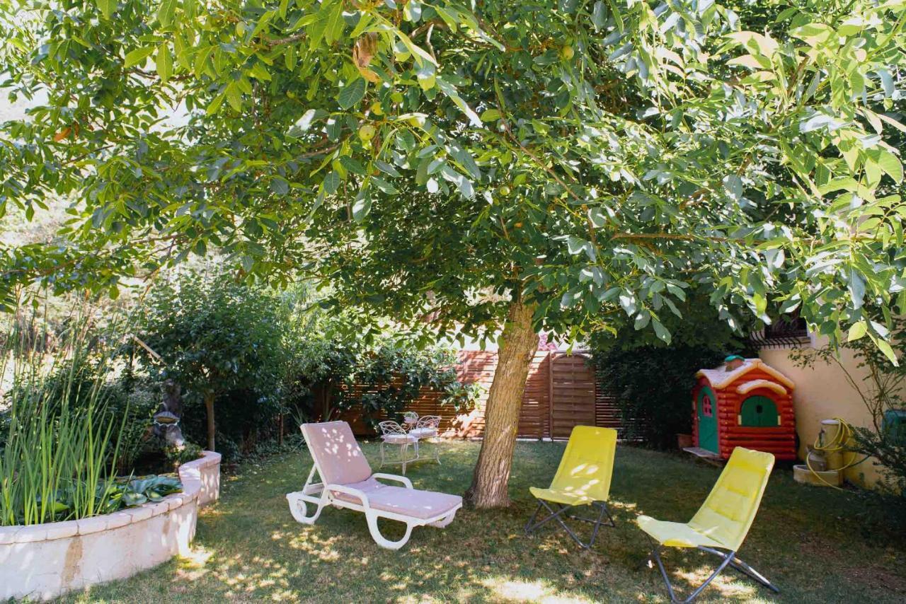 mas des sentes Nans-les-Pins Exterior foto